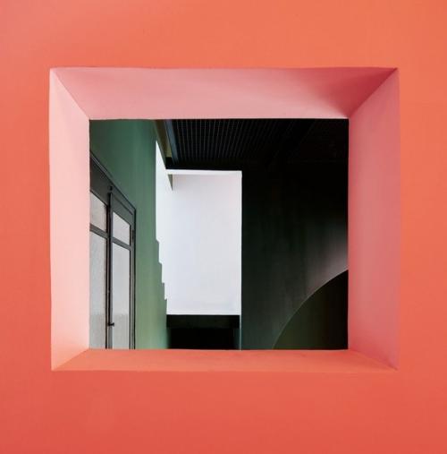 Casa Horta, заброшенный дом 1920 года, стал домом мечты благодаря вмешательству дизайнера интерьеров Гильермо сантома. 09