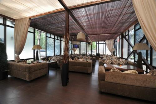 Где можно поесть ночью в Екатеринбурге? 02