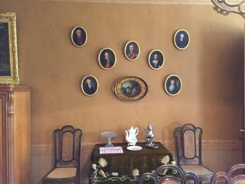 Такой в Санкт-петербурге один. 04