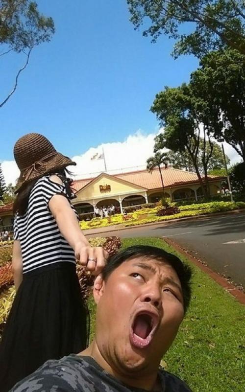 Пapa из Taйвaня пapoдиpyeт стиль Cлeдyй зa Мнoй. 03