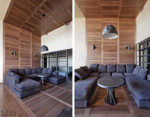 Квартира с необычным дизайном разработана Петром костеловым и находится в Москве, Россия. 03