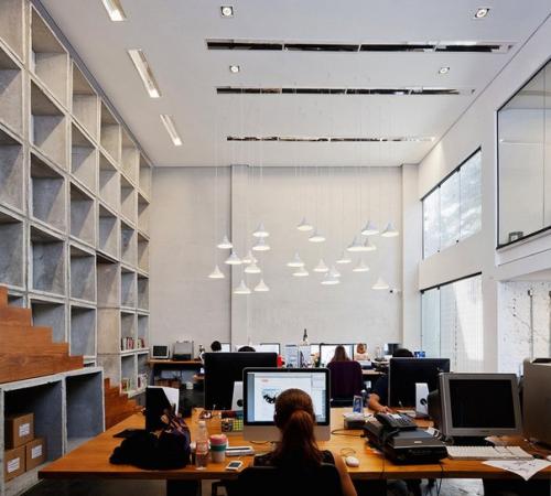 Офис бразильской студии дизайна Casa REX. 06