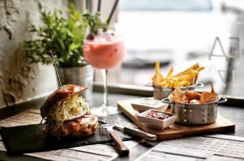 Топ - 5 новых заведений Петербурга. 04