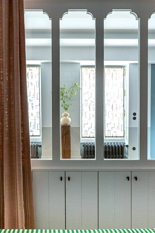 Маленькая квартирка. Французский дизайнер Марианн эвенну считается виртуозом по созданию интерьеров в маленьких квартирах. 08