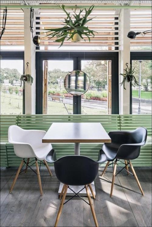 Кафе Bulka с магазином хлебобулочных изделий в Москве. 05