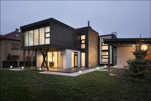 Дом Бадди является частным домом, расположенным в Киеве, Украина. 01