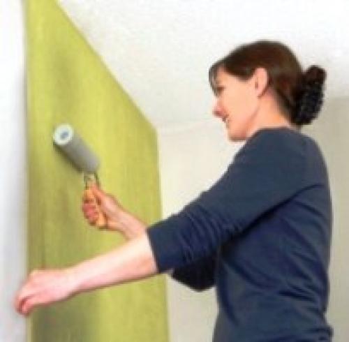 Как правильно поклеить обои на стены своими руками: пошаговая инструкция. 04