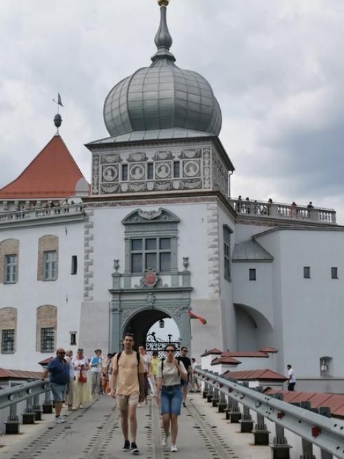 Гродно!  Один из старейших и красивейших городов Беларуси расположен по обоим берегам Немана. 04