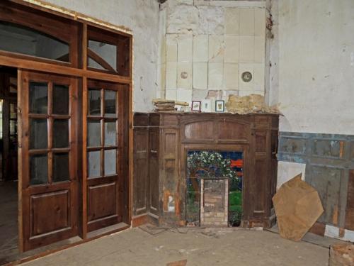 В вышнем Волочке есть единственный в городе дом в стиле модерн - дача купцов рябушинских, который к февралю 2018-го хотели снести. 07