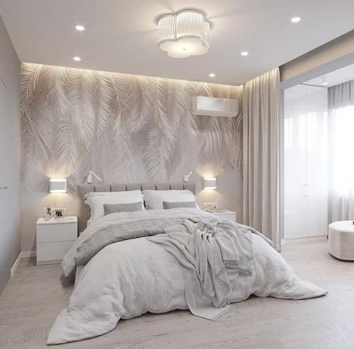 Вариант обустройства спальни в светлых оттенках. 02