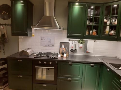 Очень понравилась эта кухня в Икea. 01