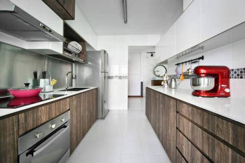 Небольшой азиатский город, который по совместительству является и государством, славится своей креативностью. 06