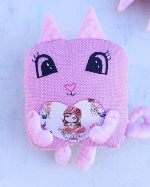 Игрушки ручной работы имеют свою атмосферу: хенд - мейд изделия сделаны с душой. 07