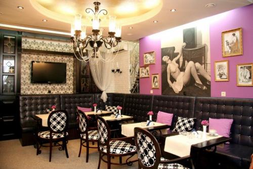 Где можно поесть ночью в Екатеринбурге? 07