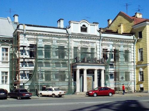 Особняк бракгаузен. Место@int. 04