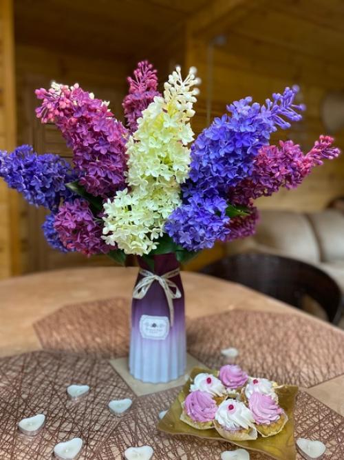 - который час? 04