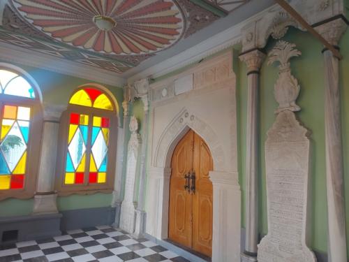 Караимская кенаса - одна из главных достопримечательностей Евпатории. 03