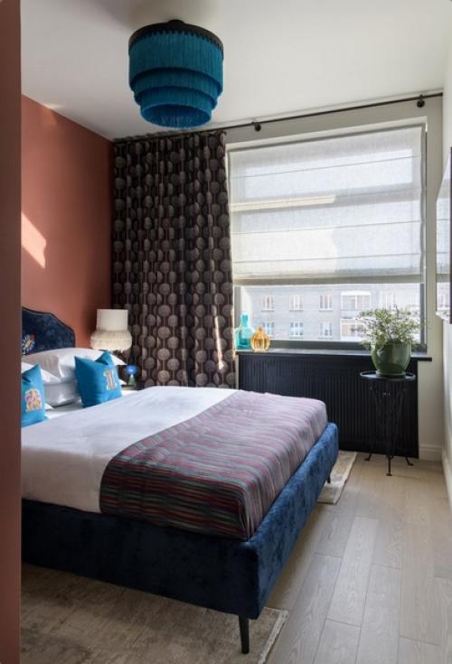 Хозяева и авторы проекта хотели создать современный русский интерьер, в котором сочетаются сибирские традиции и современные технологии. 04