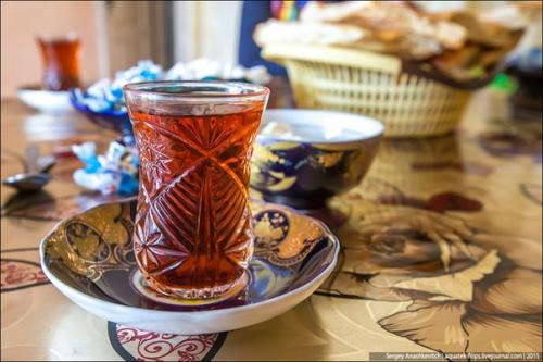 Российский путешественник разнообразием и вкусом азербайджанской кухни потрясен. 05