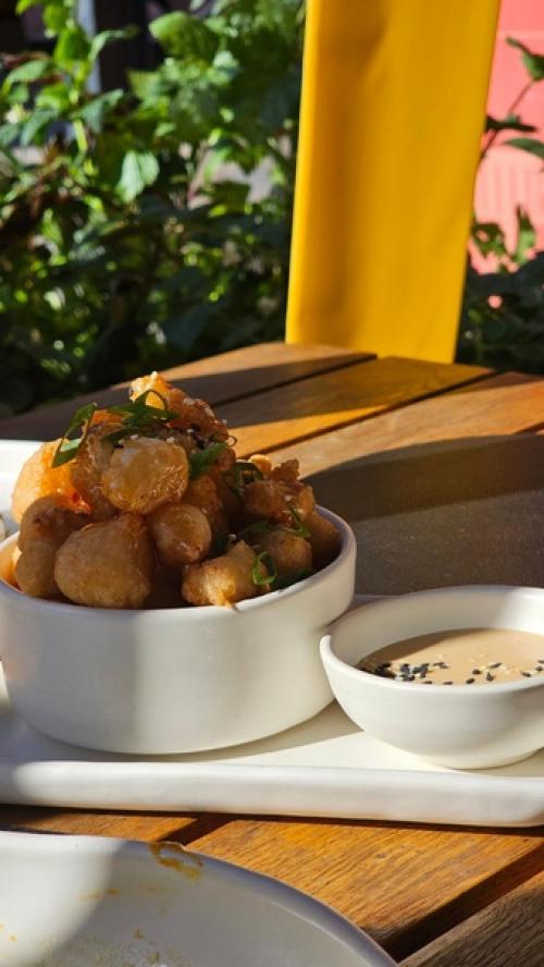 В депо, на белорусской, нашли классный ресторан Twintigers, который сочетает в себе четыре кухни: китайская, вьетнамская, тайваньская и тайская. 09