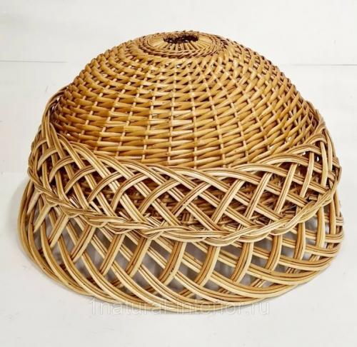 Абажуры плетеные.   Плетеные абажуры великолепно смотрятся в интерьерах, тяготеющих к минимализму и природным мотивам. 01