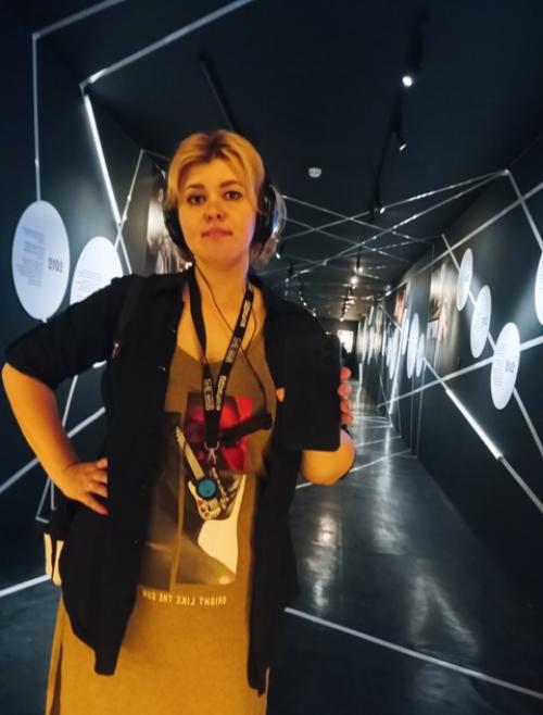 Когда были ещё в питере, успела посетить выставку в севкабеле панк - культура. 04