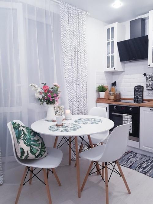 Замечательная и уютная квартира все сделано самостоятельно. 08