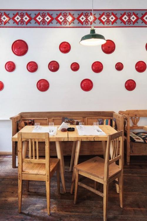 Ресторан Lacrimi si Sfinti в Бухаресте. 05