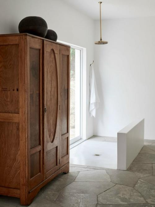 Вилла 1960-х годов на острове Икария обрела новую жизнь после двухлетней реставрации. 06