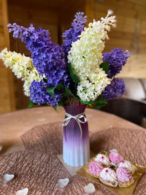 - который час? 02