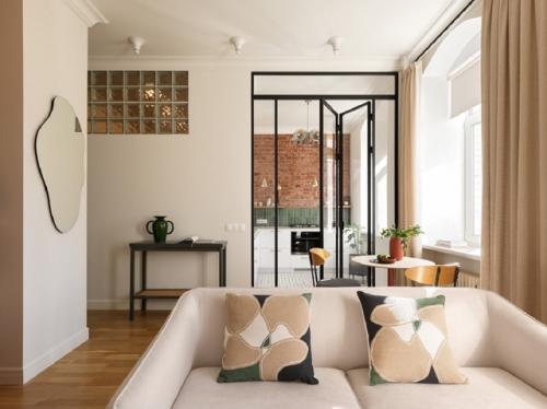 Интерьер однокомнатной квартиры 37 м 2 в дореволюционном доме 1914 года в Москве. 01