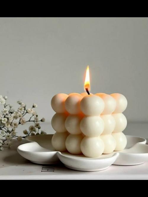 Свечи на рабочем месте: могут ли ароматы повысить продуктивность?