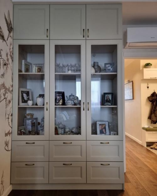 Оцените интерьер этой кухни - гостиной от студии Дениса Серова. 01