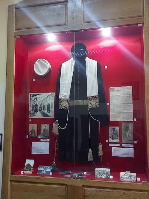 Караимская кенаса - одна из главных достопримечательностей Евпатории. 07