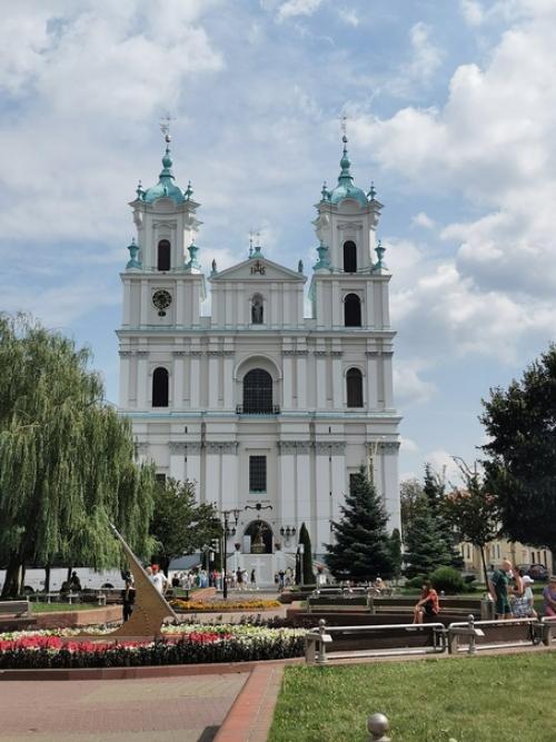 Гродно!  Один из старейших и красивейших городов Беларуси расположен по обоим берегам Немана. 03