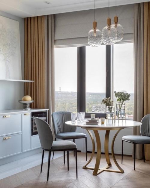 Заказчики - семейная пара с ребенком - подростком. 02