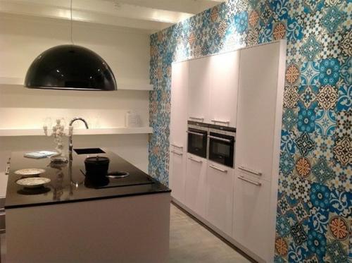 Где ещё можно применить плитку с росписью? 03