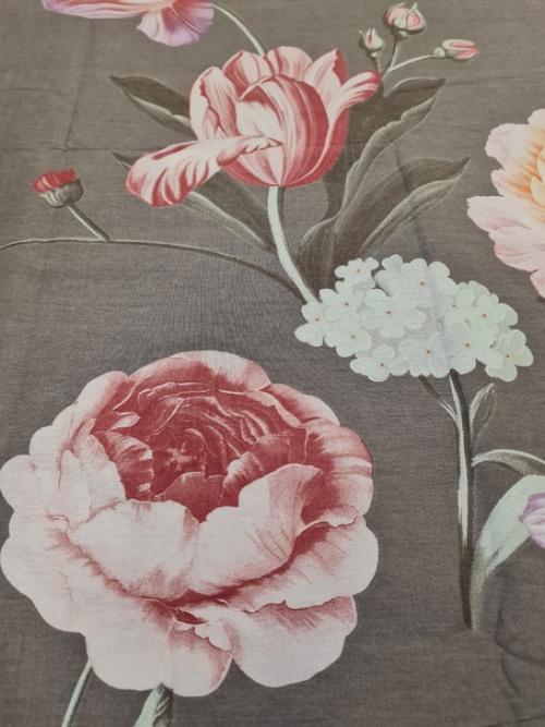 Многие считают розовый цвет инфантильным и достойным исключительно комнаты юной девушки. 04