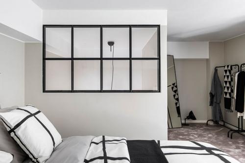 Маленькая_скандинавская_квартира с антресолью в светло-бежевых тонах. 07