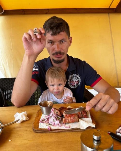 В том случае, если вдруг во Владивостоке вас застала непогода - остаётся одно. 05