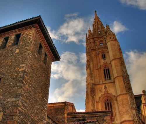 Готический кафедральный собор святого спасителя в Овьедо (исп. 01