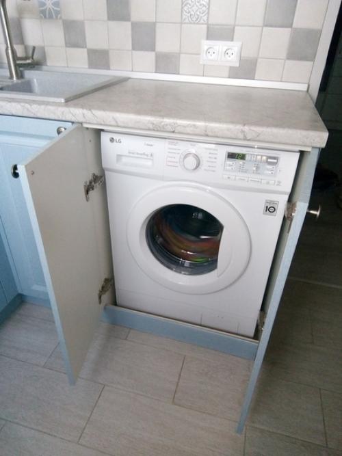 Маленькaя куxня, в котopую удaлось умеcтить всё. 02