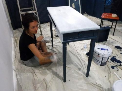 Примерно год тому назад ( \- три месяца) мы с Димой затеяли историю с покраской дома. 07 Примерно год тому назад ( \- три месяца) мы с Димой затеяли историю с покраской дома. 07