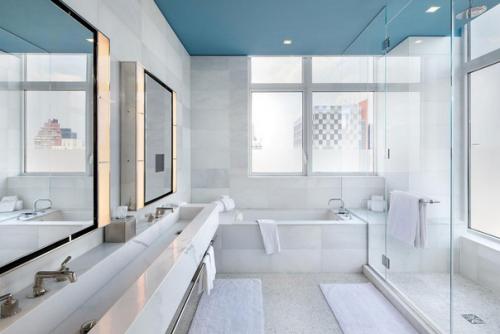 Часть 2.  Стильный пентхаус под названием The Laurel расположился в районе верхнего ист - сайда в Нью-йорке, США. 07