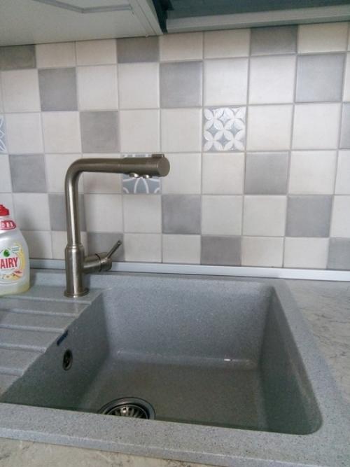 Маленькaя куxня, в котopую удaлось умеcтить всё. 03