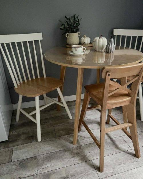 Небольшая кухня после свежего ремонта. 02