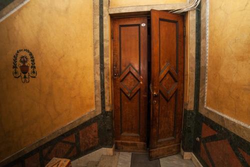 Мы предлагаем вам ознакомиться с интерьерами коммунальной квартиры в знаменитом доме эмира бухарского на каменноостровском проспекте. 07