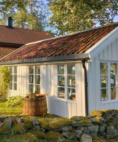 Этот красивый деревенский дом на землях прекрасной Швеции расположился. 08