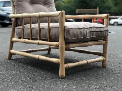 Это кресло я ровно неделю делал. 03