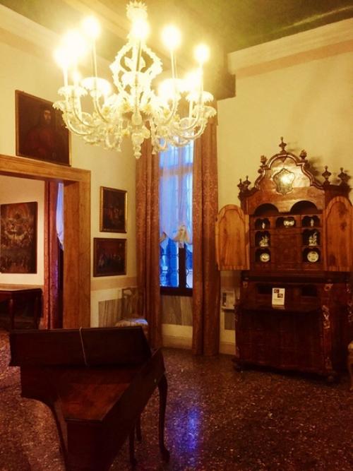 Теряется Венеция в стихах, дробятся в отраженьях впечатленья. 03 Теряется Венеция в стихах, дробятся в отраженьях впечатленья. 03